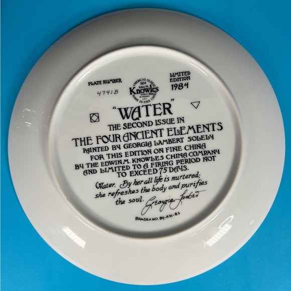 Knowles Four Ancient Elements Water And Fire Collector Plates  (Set Of Two) - Picture 11 of 12
